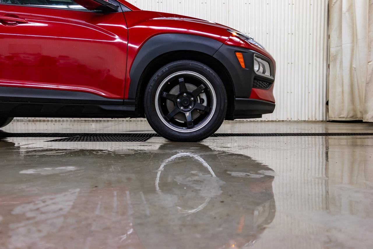 2018 Hyundai Kona AWD Luxury Leather Roof BCam Red Deer AB
