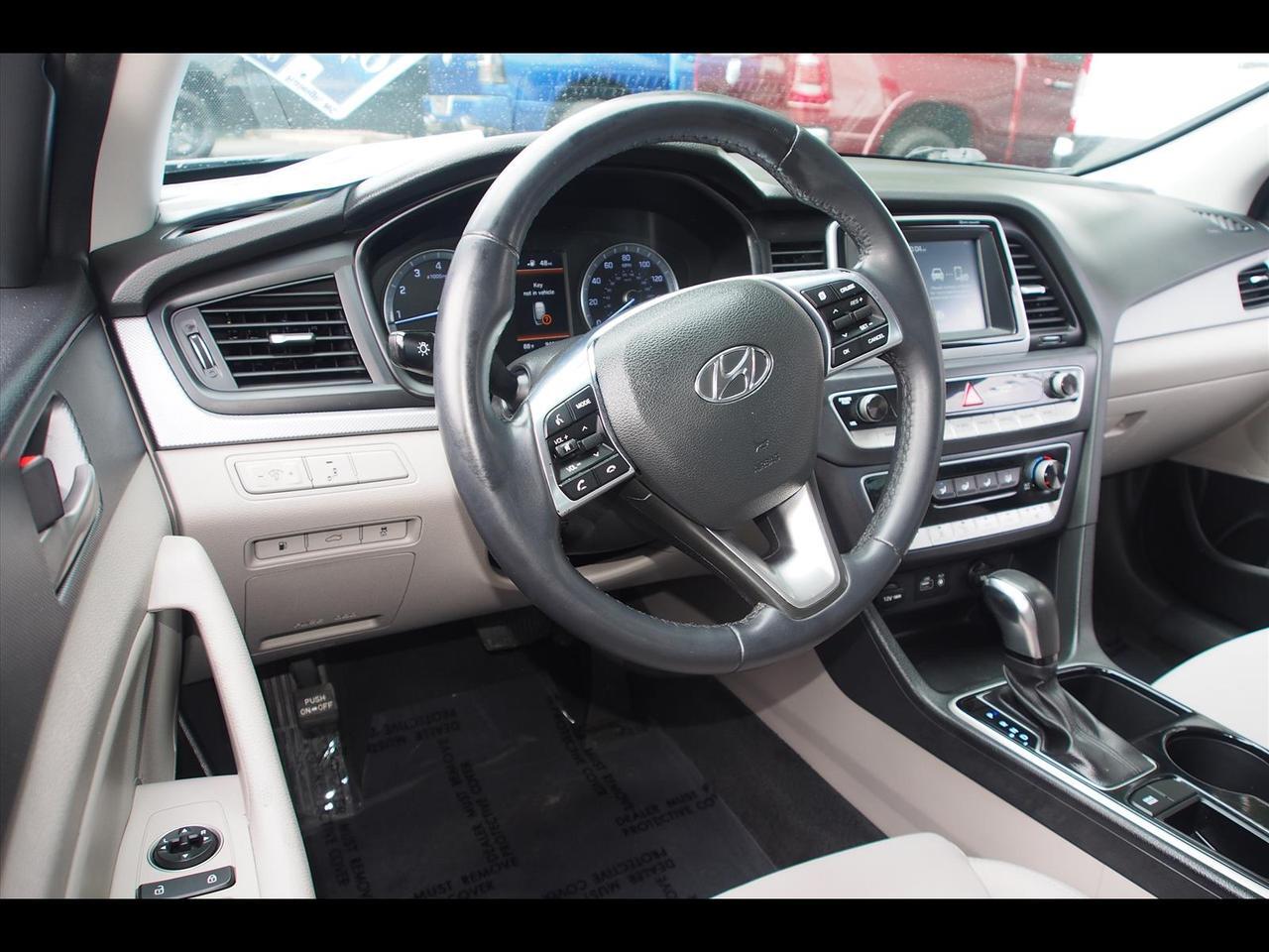 2018 Hyundai SONATA SEL