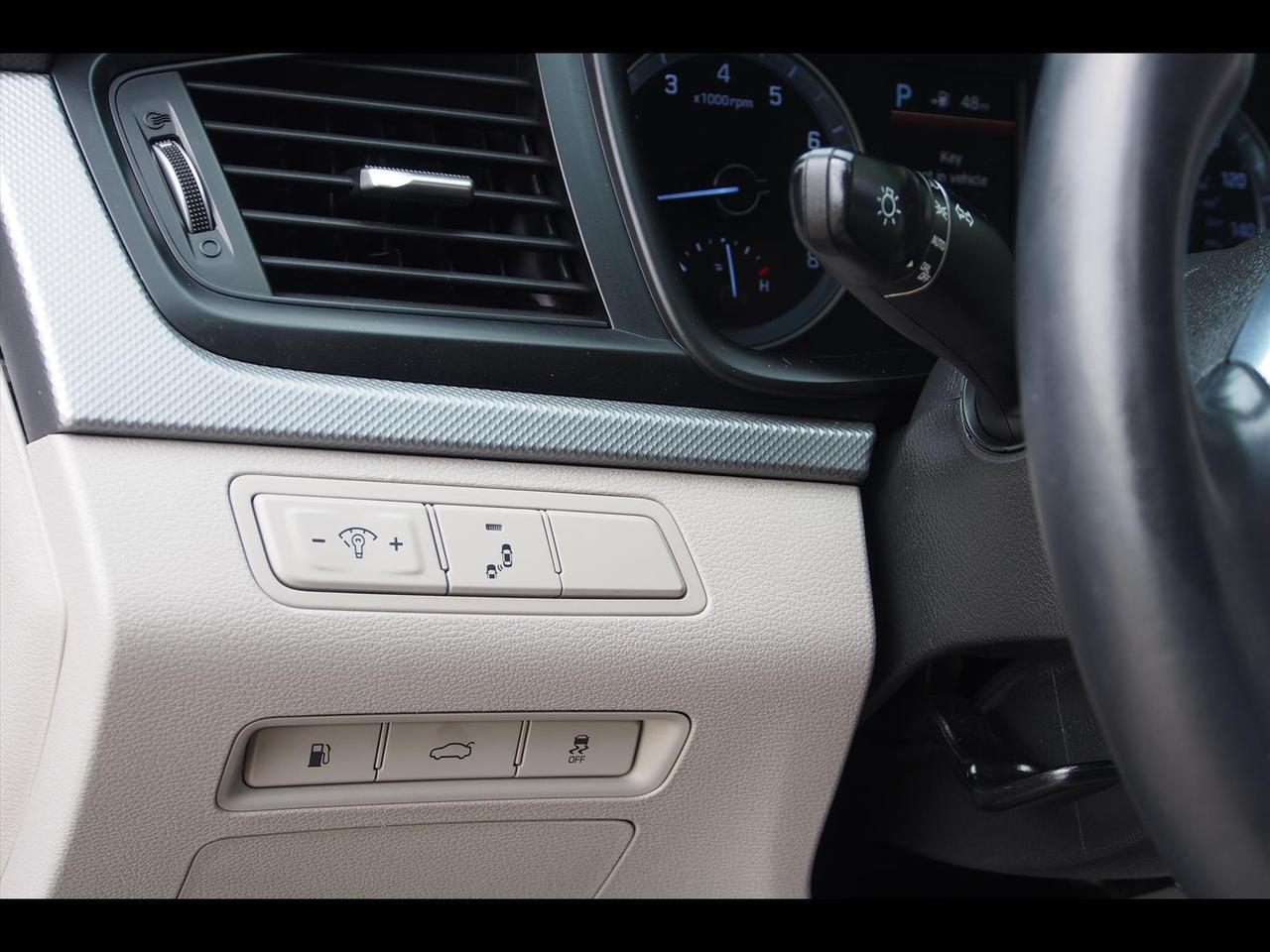 2018 Hyundai SONATA SEL