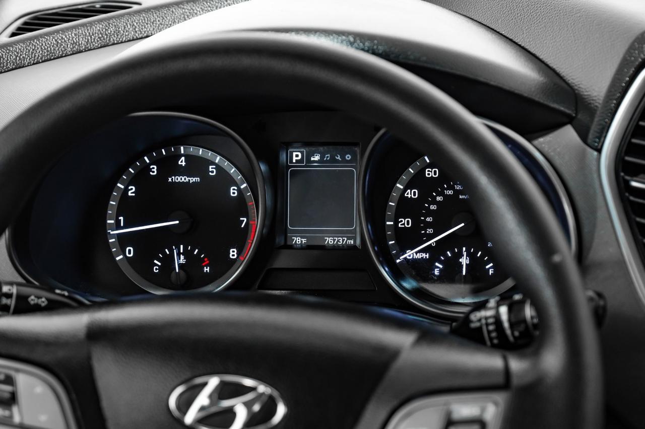 2018 Hyundai Santa Fe SE AUTOMATIC REAR CAMERA BLUETOOTH CRUISE CONTROL ALLOY WHEELS Carrollton TX