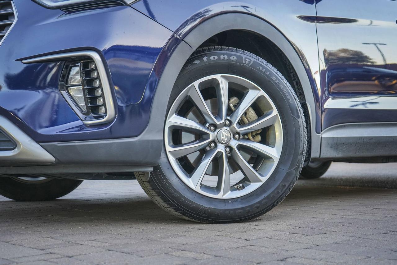 2018 Hyundai Santa Fe SE