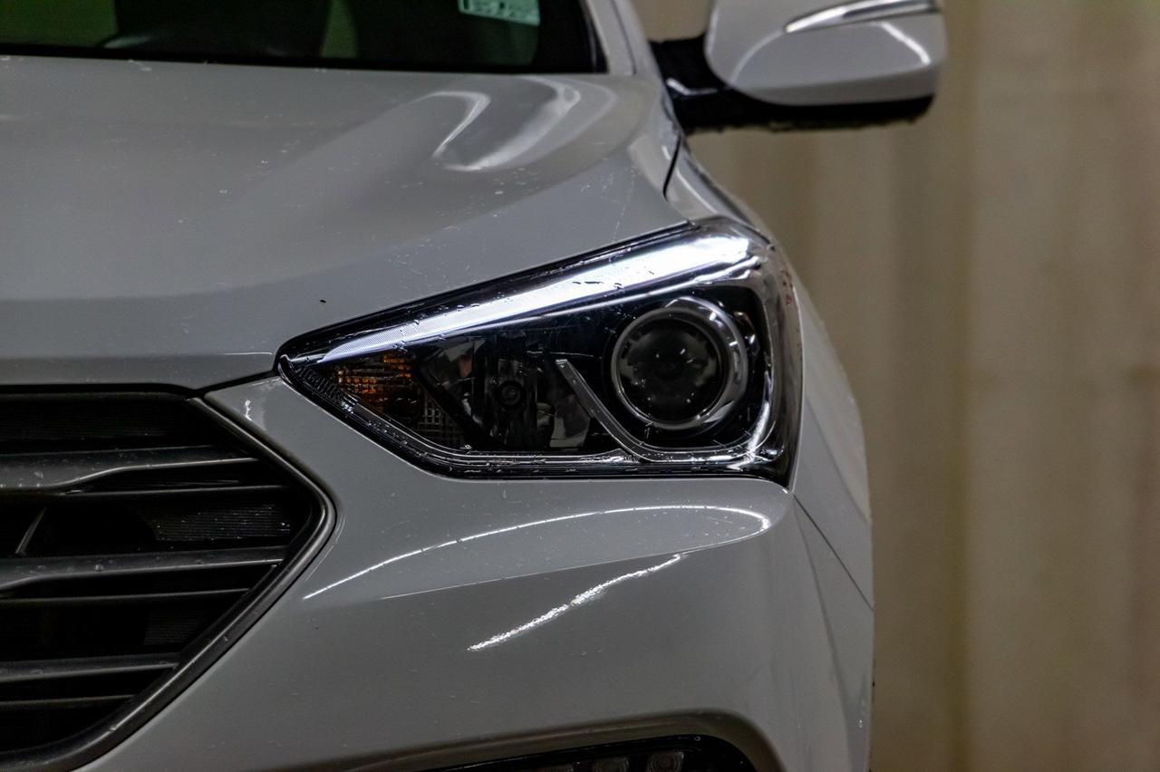 2018 Hyundai Santa Fe Sport AWD SE Leather Roof BCam Red Deer AB