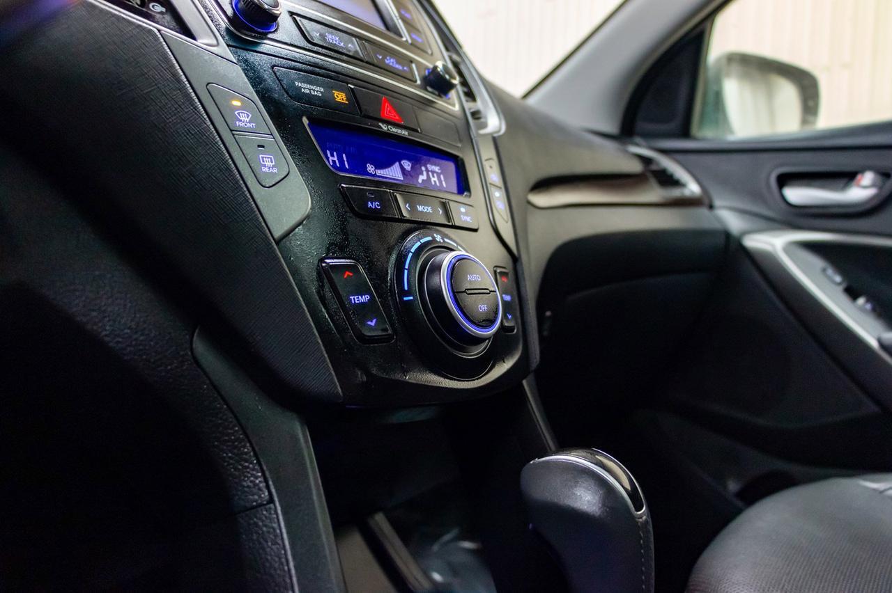 2018 Hyundai Santa Fe Sport AWD SE Leather Roof BCam Red Deer AB