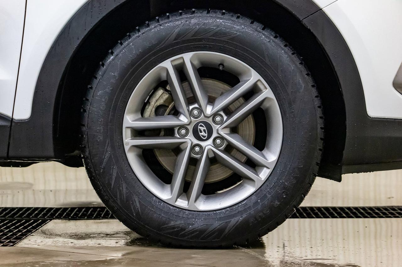 2018 Hyundai Santa Fe Sport AWD SE Leather Roof BCam Red Deer AB