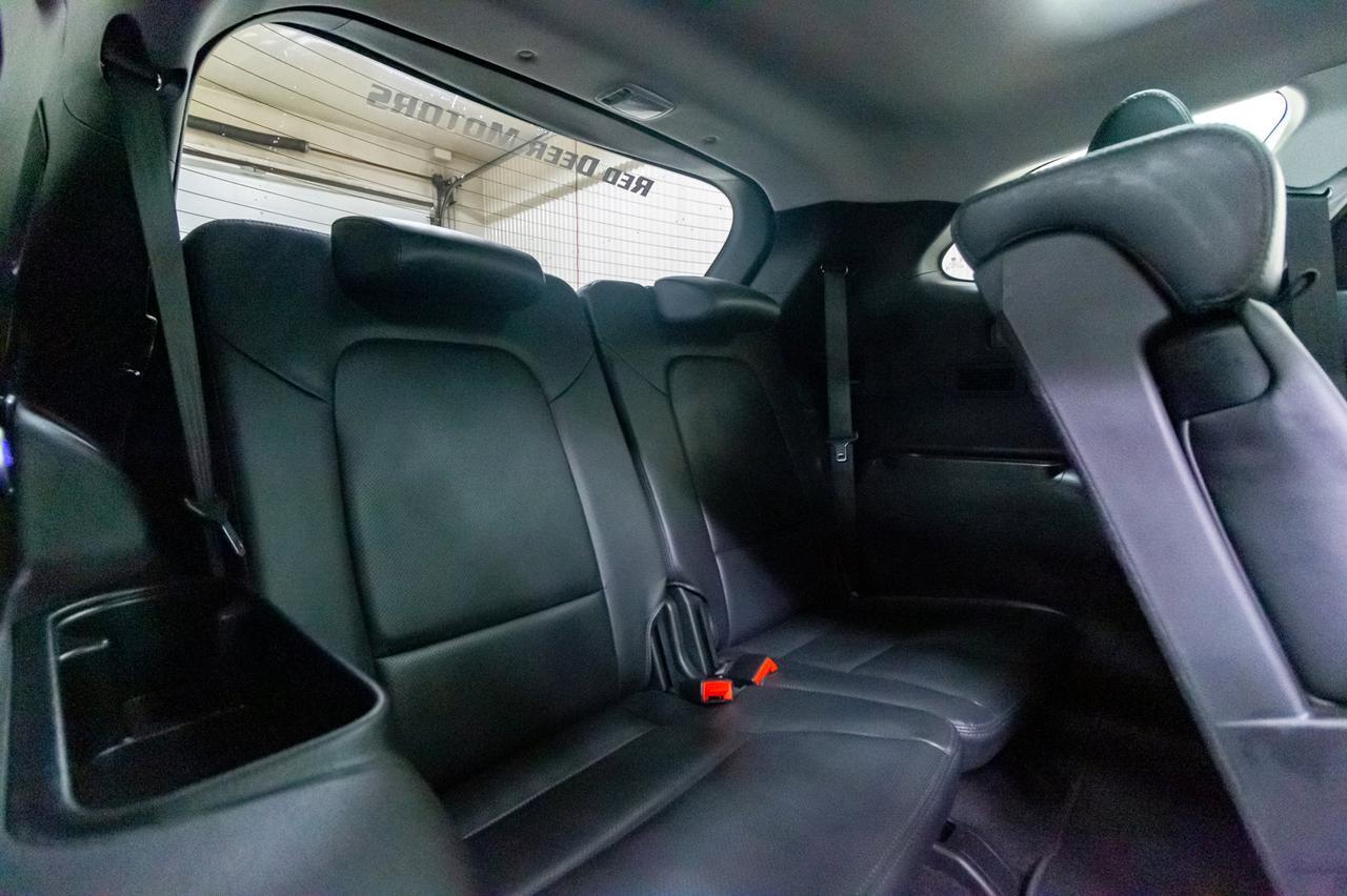 2018 Hyundai Santa Fe XL AWD Luxury Leahter Roof Nav Red Deer AB