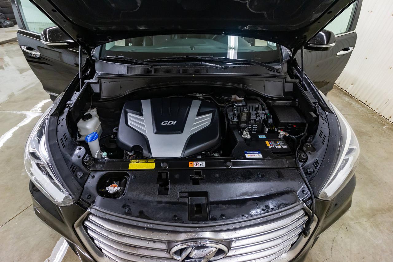 2018 Hyundai Santa Fe XL AWD Luxury Leahter Roof Nav Red Deer AB