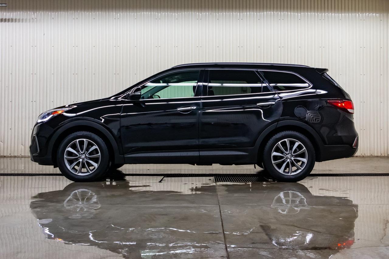2018 Hyundai Santa Fe XL AWD Luxury Leather Roof Nav Red Deer AB