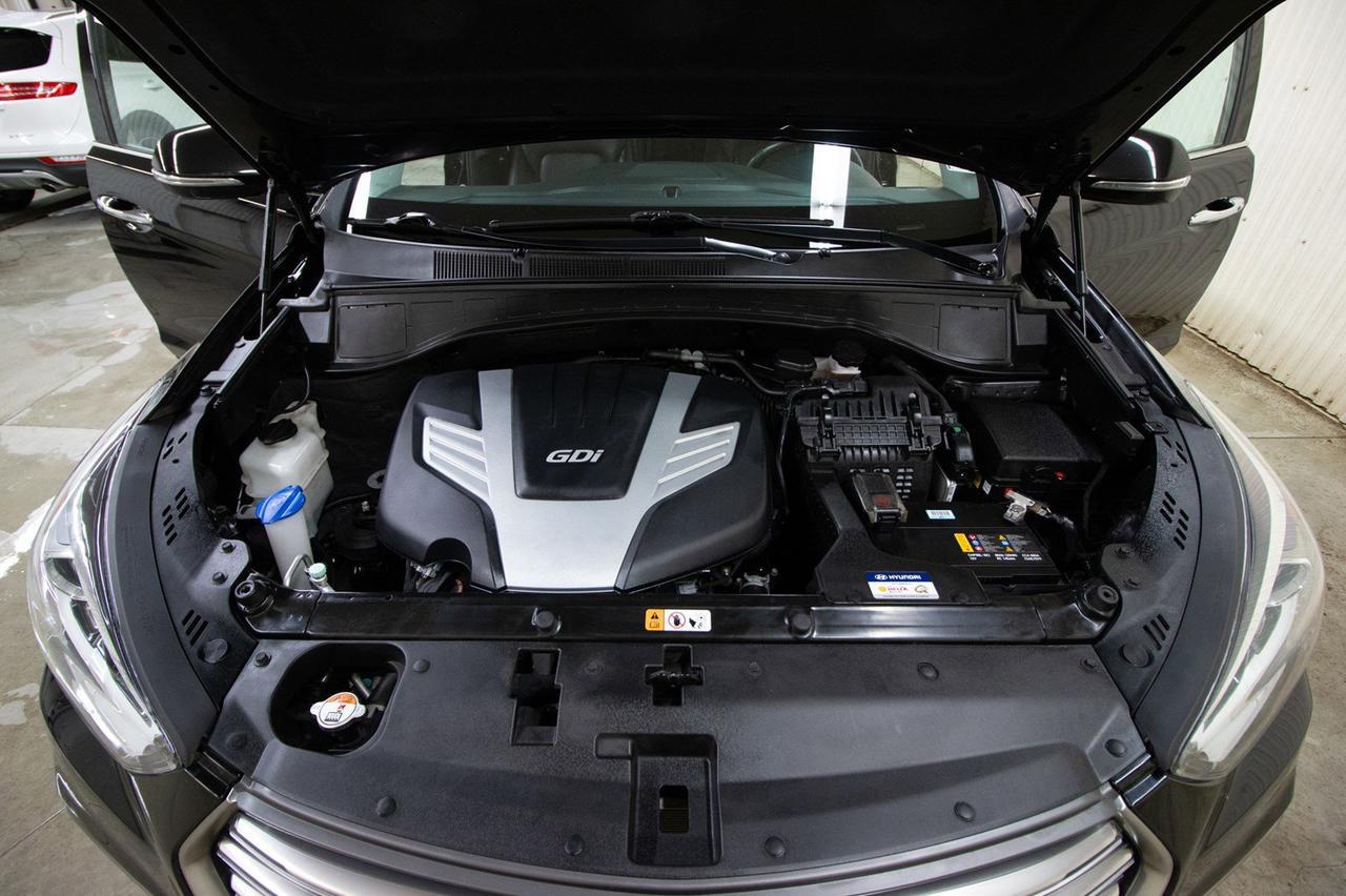 2018 Hyundai Santa Fe XL AWD Luxury Leather Roof Nav Red Deer AB