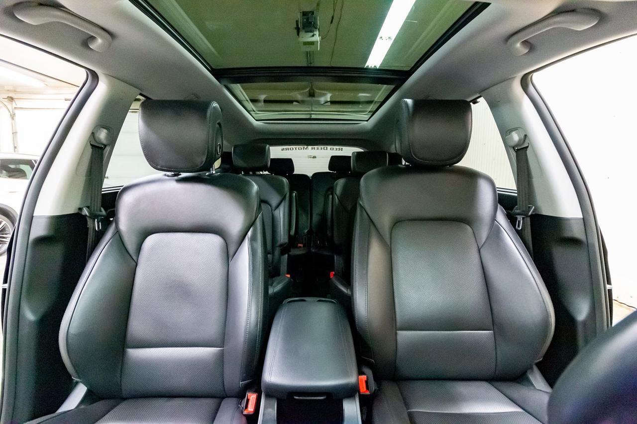 2018 Hyundai Santa Fe XL AWD Luxury Leather Roof Nav Red Deer AB