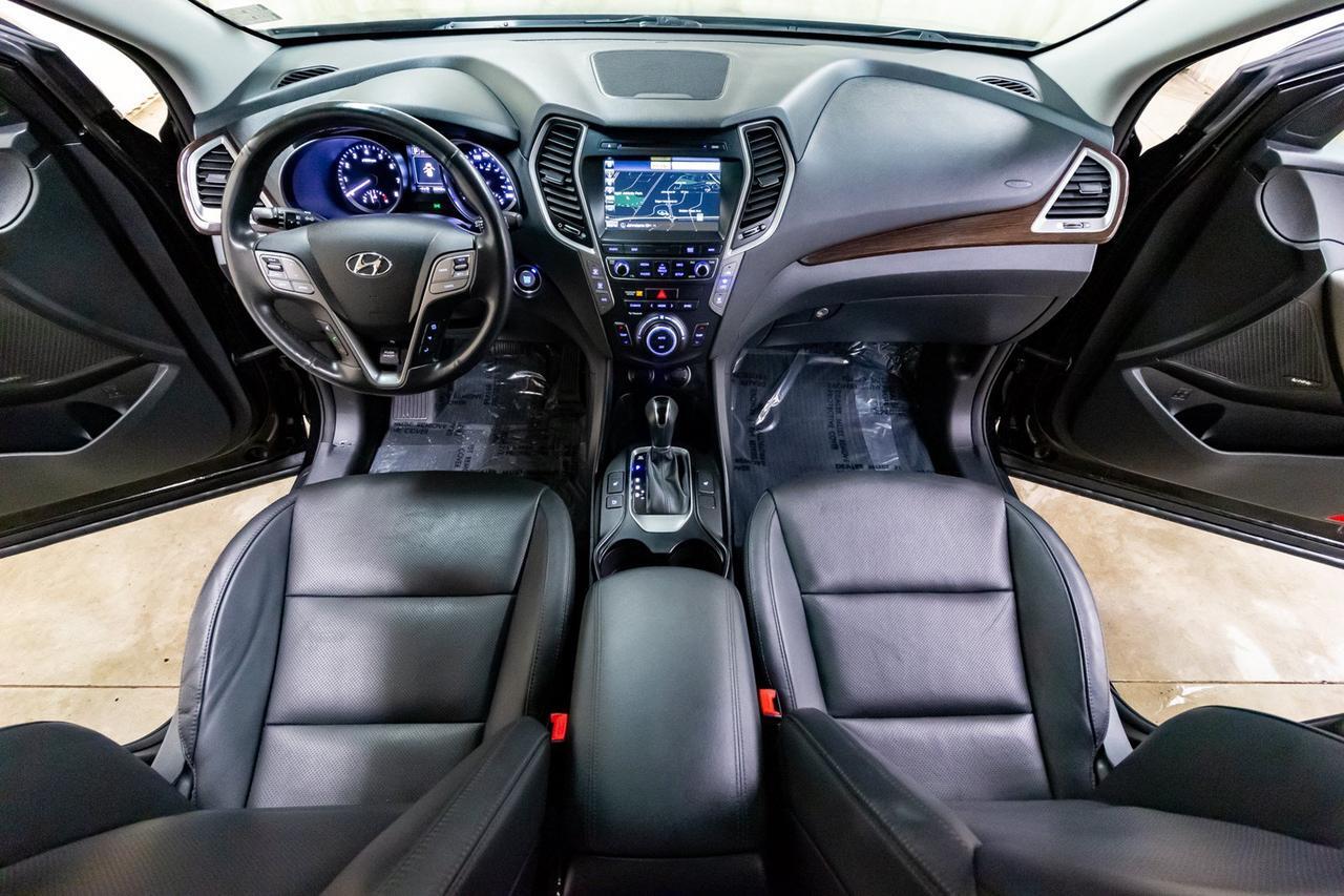 2018 Hyundai Santa Fe XL AWD Luxury Leather Roof Nav Red Deer AB