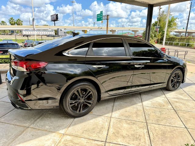 2018 Hyundai Sonata Sport 120,473 mi.