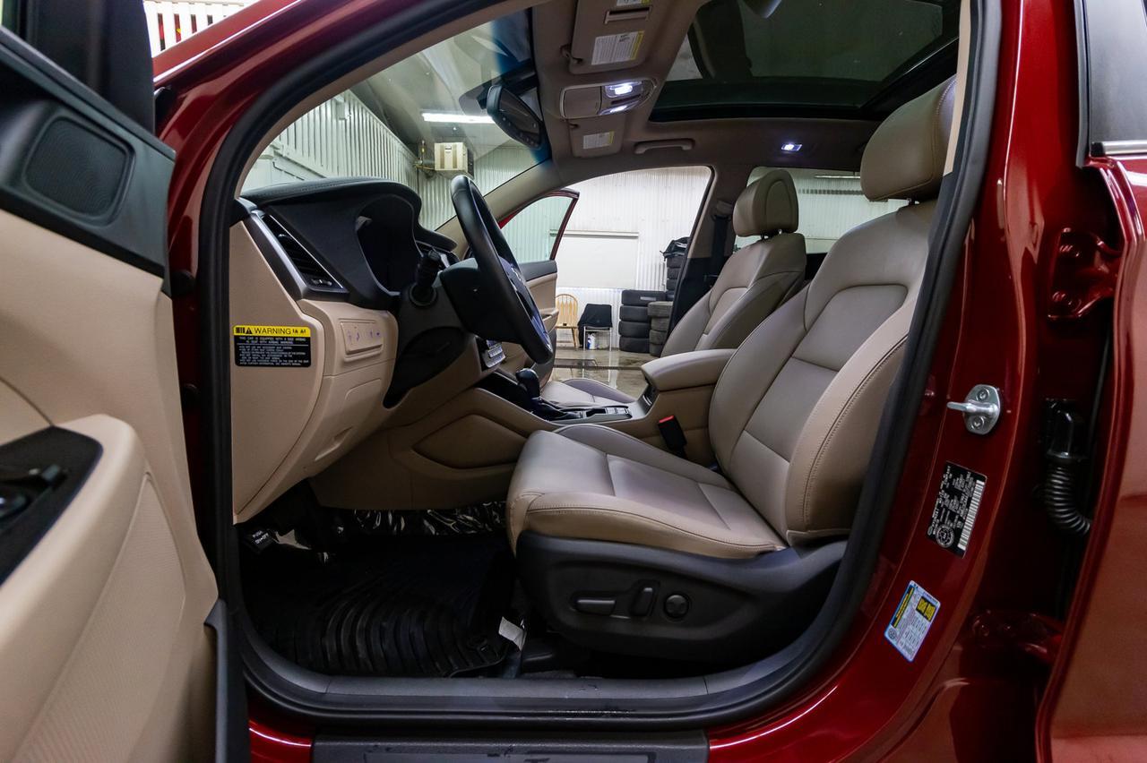 2018 Hyundai Tucson AWD Luxury Leather Roof Nav Red Deer AB