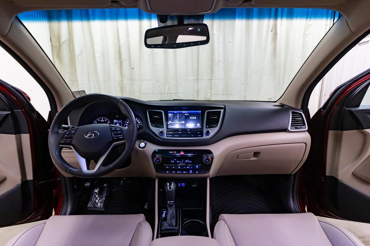 2018 Hyundai Tucson AWD Luxury Leather Roof Nav Red Deer AB