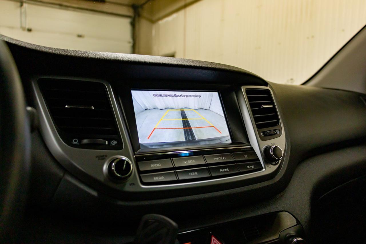 2018 Hyundai Tucson AWD SE Leather Roof BCam Red Deer AB