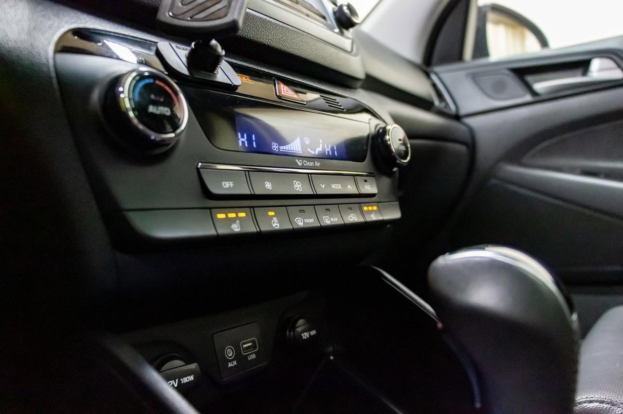 2018 Hyundai Tucson AWD SE Leather Roof BCam Red Deer AB