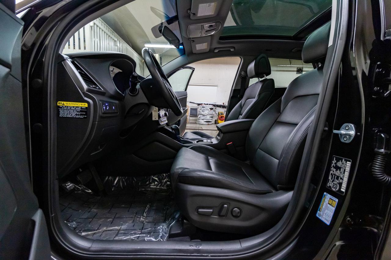 2018 Hyundai Tucson AWD SE Leather Roof BCam Red Deer AB
