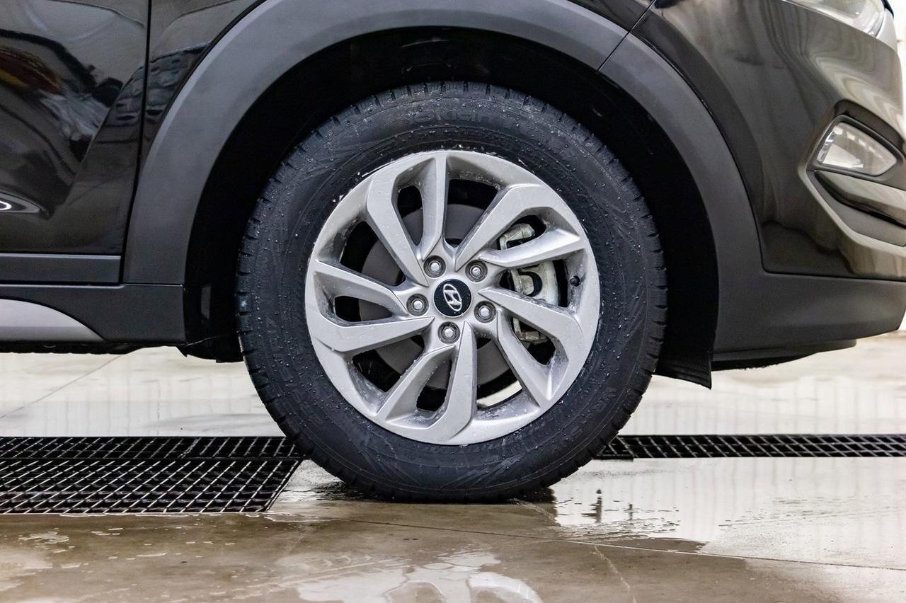 2018 Hyundai Tucson AWD SE Leather Roof BCam Red Deer AB