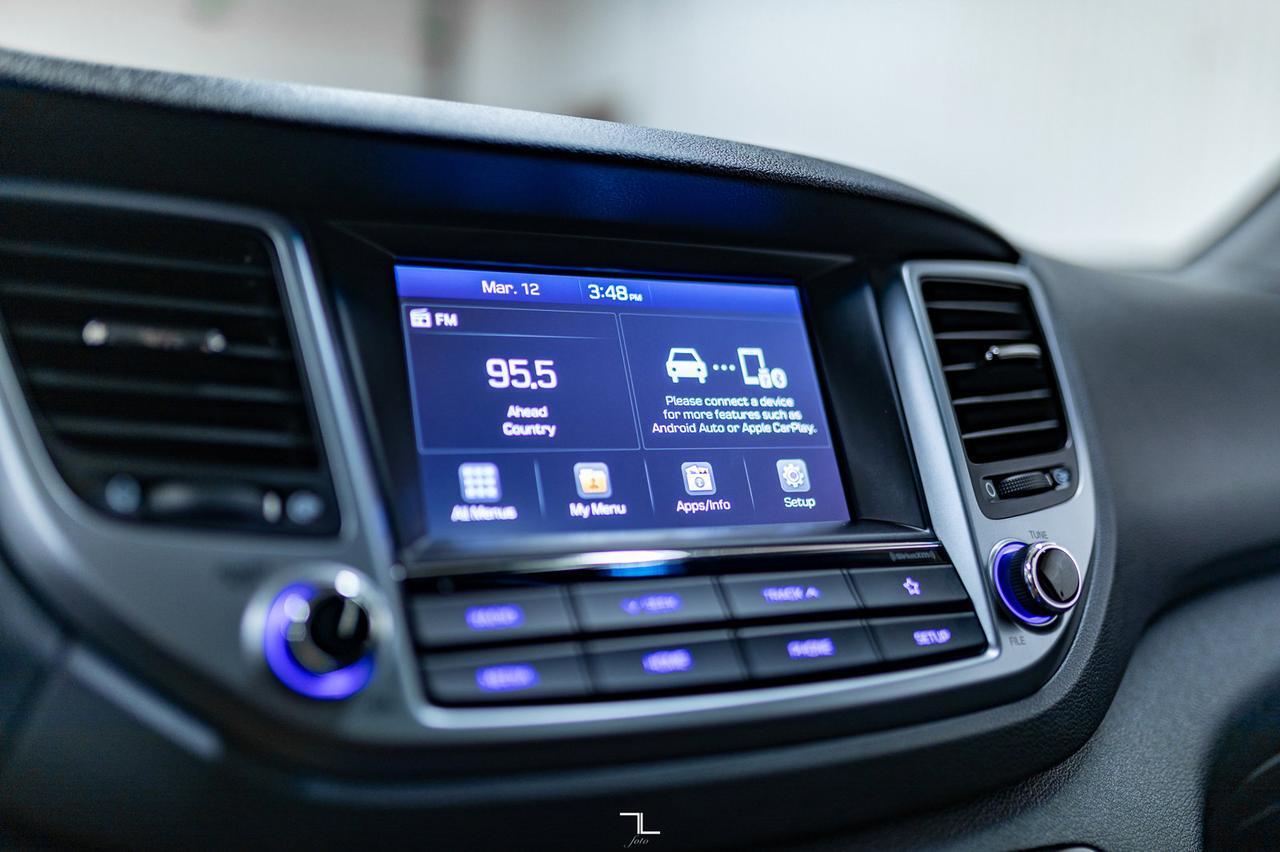 2018 Hyundai Tucson AWD SE Leather Roof BCam Red Deer AB