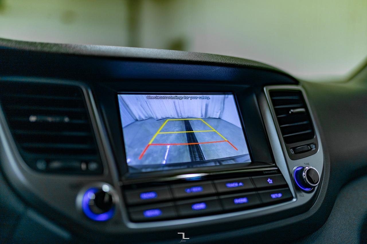 2018 Hyundai Tucson AWD SE Leather Roof BCam Red Deer AB