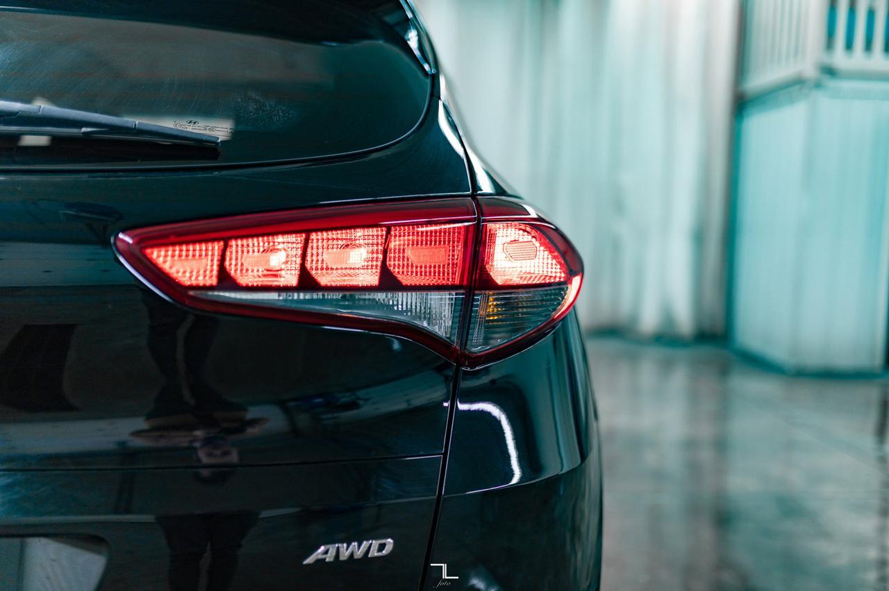 2018 Hyundai Tucson AWD SE Leather Roof BCam Red Deer AB