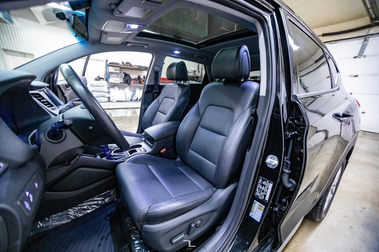 2018 Hyundai Tucson AWD SE Leather Roof BCam Red Deer AB