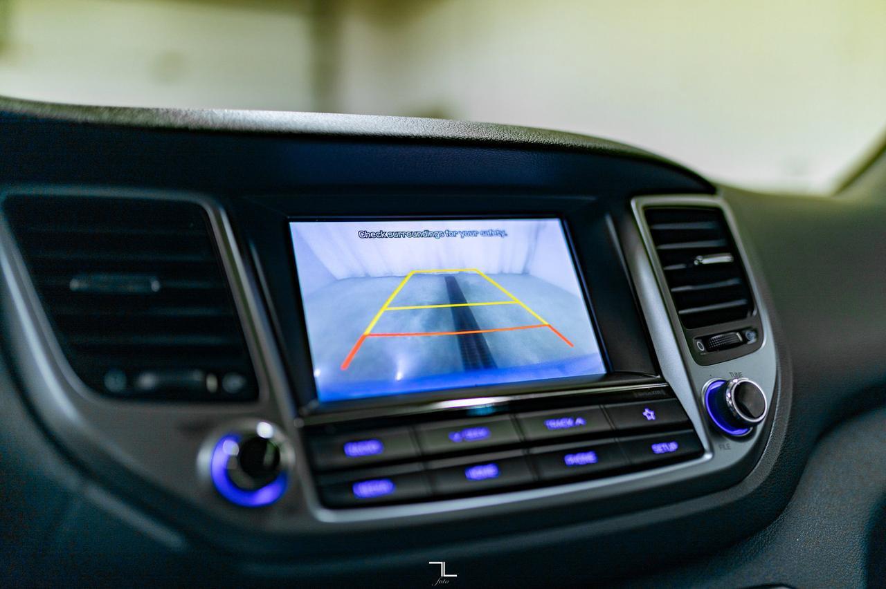 2018 Hyundai Tucson AWD SE Leather Roof BCam Red Deer AB