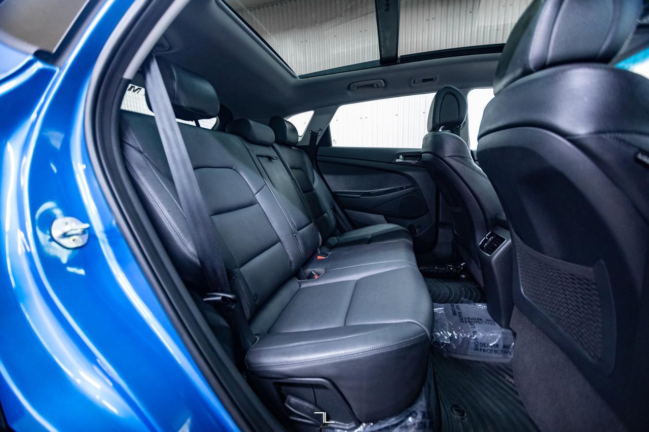 2018 Hyundai Tucson AWD SE Leather Roof BCam Red Deer AB