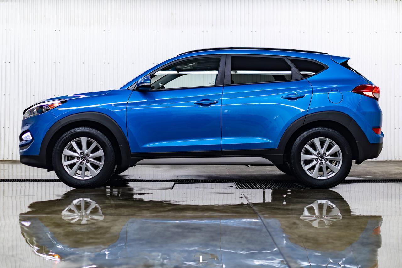 2018 Hyundai Tucson AWD SE Leather Roof BCam Red Deer AB