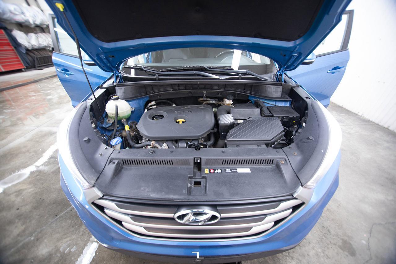 2018 Hyundai Tucson AWD SE Leather Roof BCam Red Deer AB