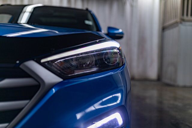 2018 Hyundai Tucson AWD SE Leather Roof BCam Red Deer AB