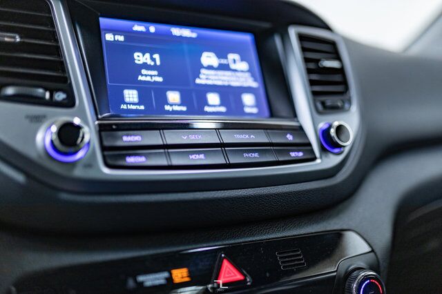 2018 Hyundai Tucson AWD SE Leather Roof BCam Red Deer AB