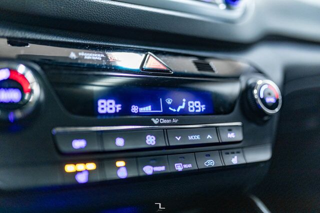 2018 Hyundai Tucson AWD SE Leather Roof BCam Red Deer AB