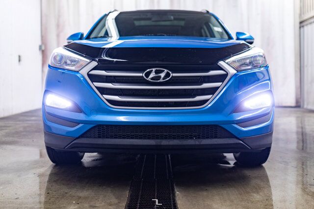 2018 Hyundai Tucson AWD SE Leather Roof BCam Red Deer AB