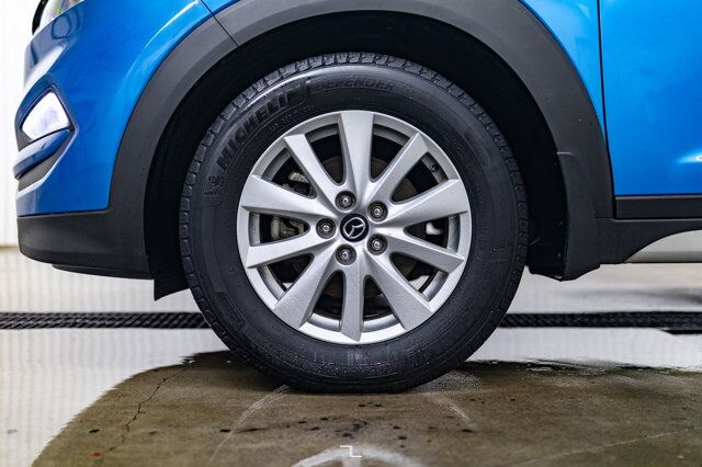 2018 Hyundai Tucson AWD SE Leather Roof BCam Red Deer AB