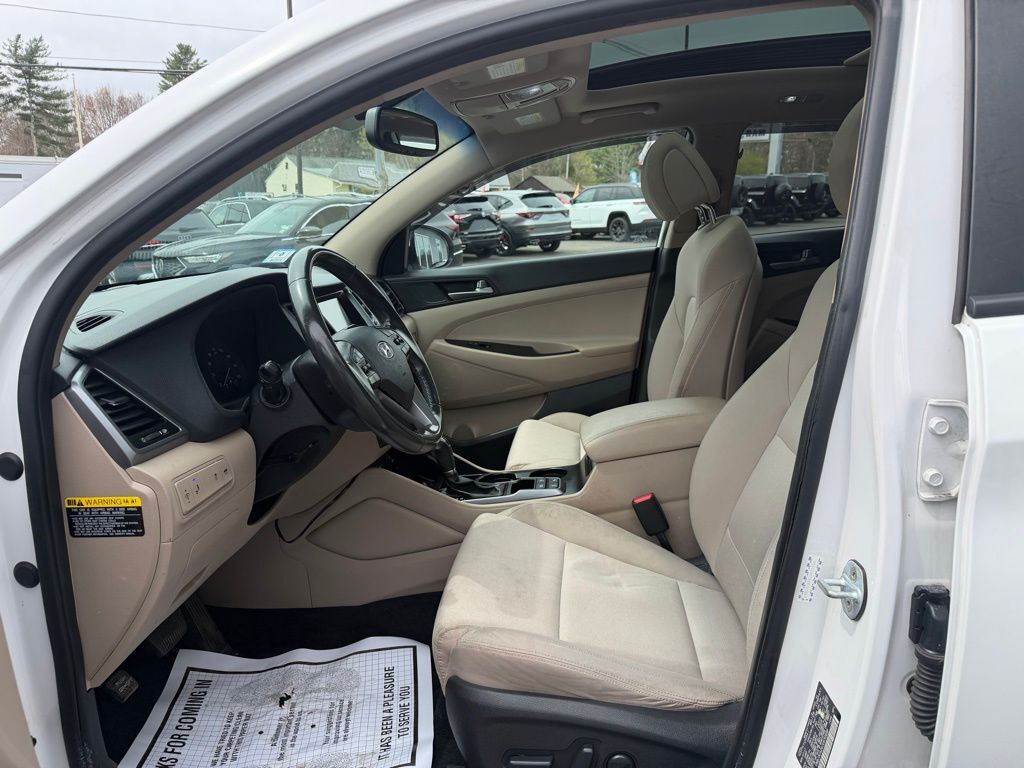 2018 Hyundai Tucson Value Orange MA