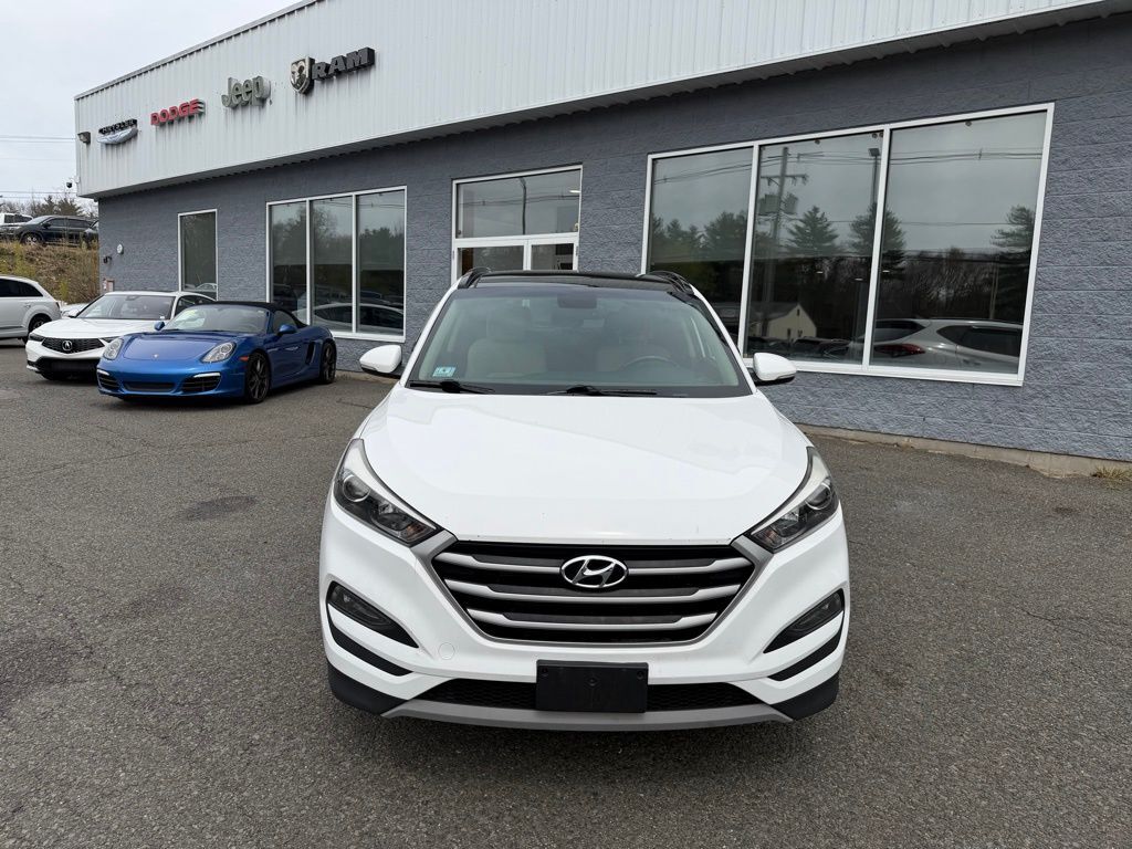 2018 Hyundai Tucson Value Orange MA