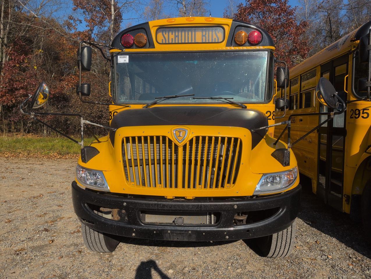 2018 IC INTERNATIONAL CE300