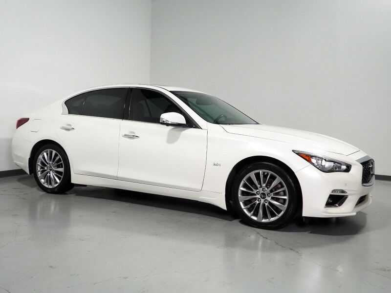2018 INFINITI Q50 3.0t LUXE *NAVIGATION, SAFETY ALERTS, 360 VIEW CAMERAS, COLOR TOUCHSCREEN, MOONROOF, HEATED SEATS/STEERING, REMOTE START, KEYLESS ENTRY, BLUETOOTH PHONE & AUDIO