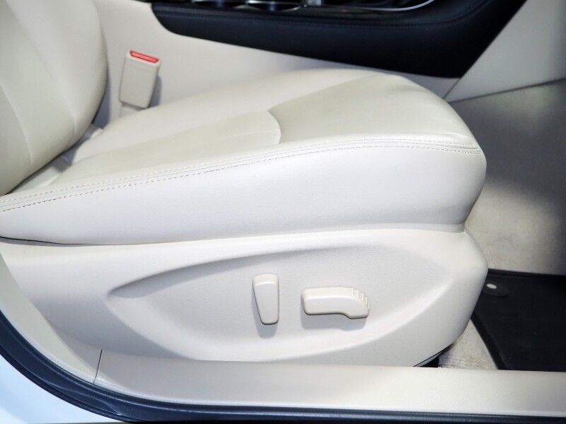 2018 INFINITI Q50 3.0t LUXE *NAVIGATION, SAFETY ALERTS, 360 VIEW CAMERAS, COLOR TOUCHSCREEN, MOONROOF, HEATED SEATS/STEERING, REMOTE START, KEYLESS ENTRY, BLUETOOTH PHONE & AUDIO Round Rock TX