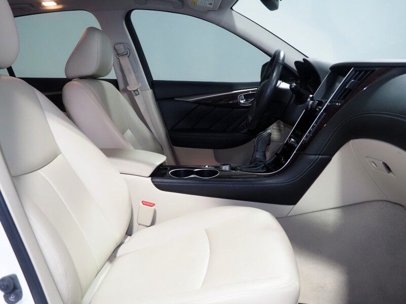 2018 INFINITI Q50 3.0t LUXE *NAVIGATION, SAFETY ALERTS, 360 VIEW CAMERAS, COLOR TOUCHSCREEN, MOONROOF, HEATED SEATS/STEERING, REMOTE START, KEYLESS ENTRY, BLUETOOTH PHONE & AUDIO Round Rock TX