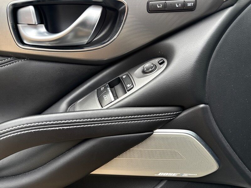 2018 Infiniti Q60 3.0t Luxe photo 4