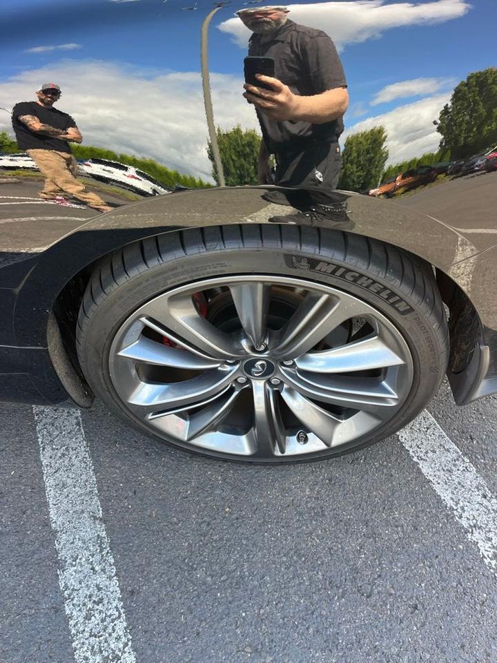 2018 INFINITI Q60 Red Sport 400 OR