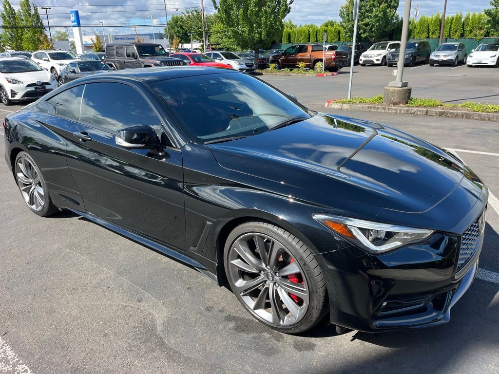 2018 INFINITI Q60 Red Sport 400