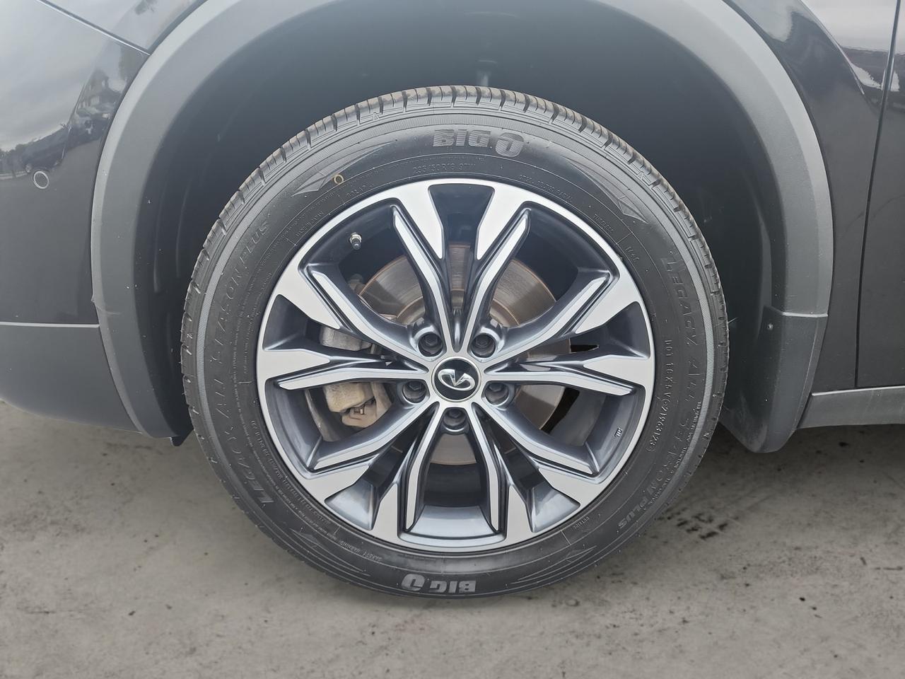 2018 INFINITI QX30 BASE; PREMIUM Kansas City MO