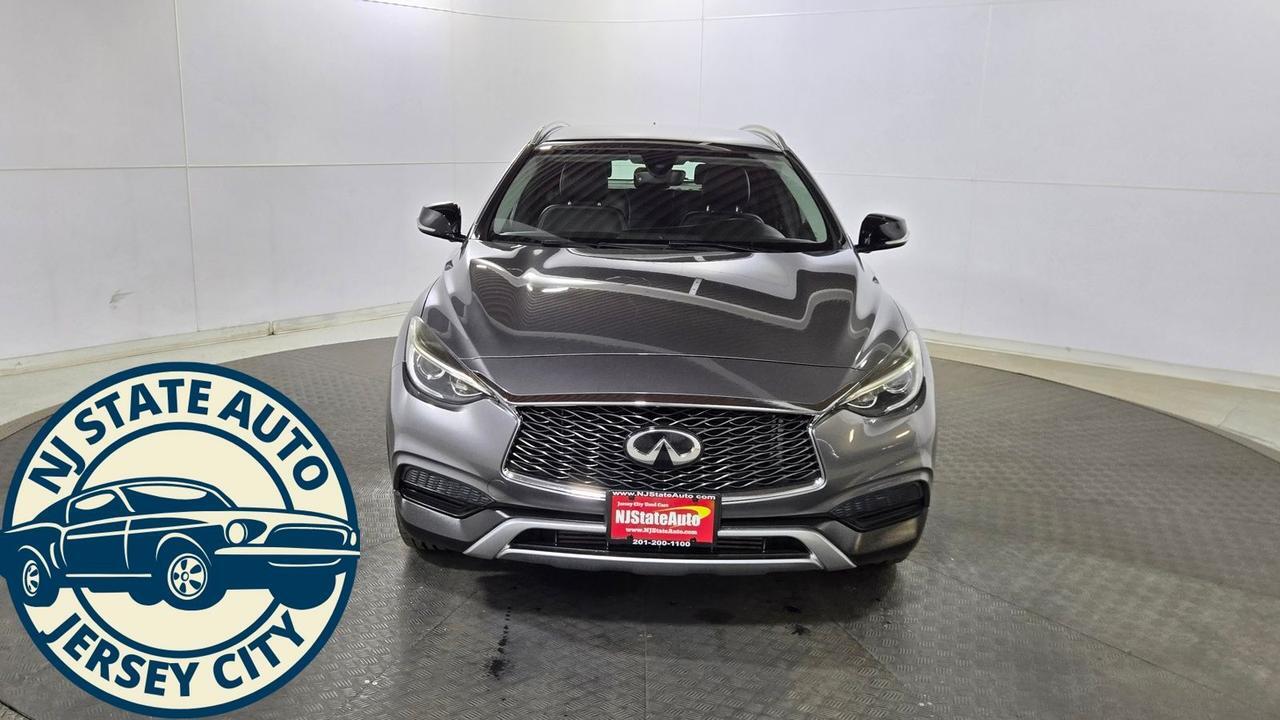 2018 INFINITI QX30 LUXE