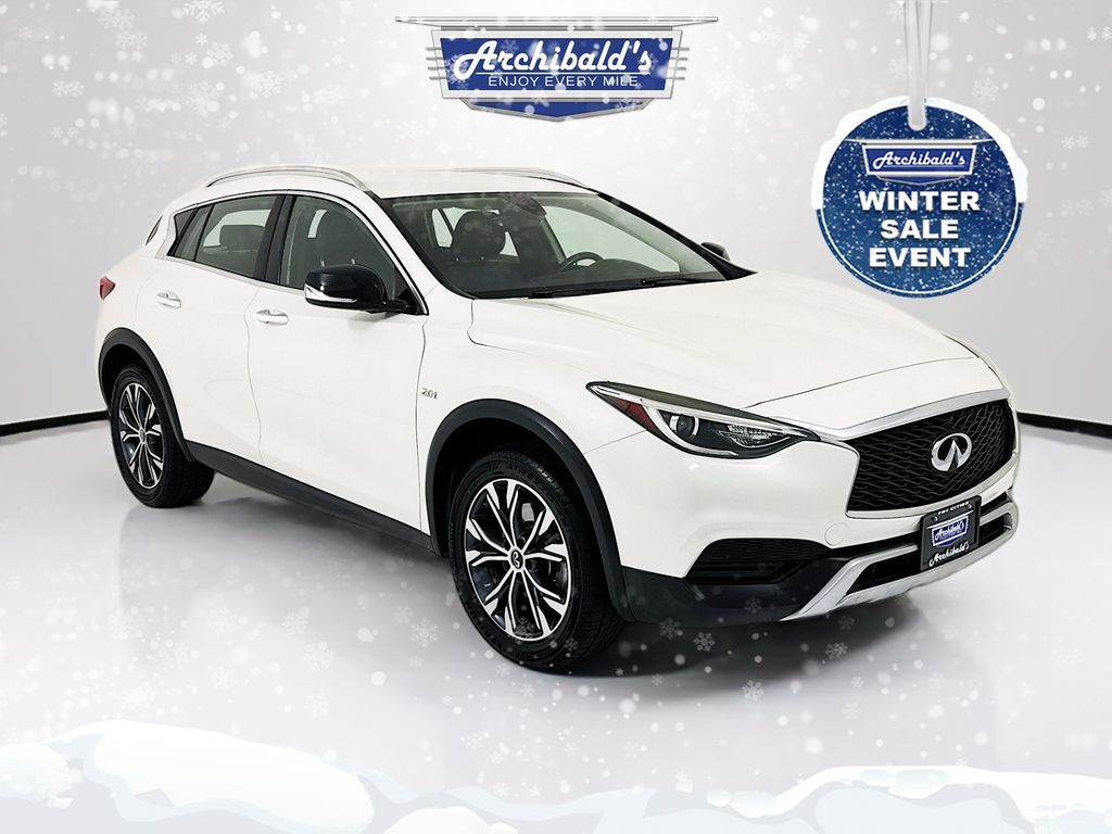 2018 INFINITI QX30 Luxury