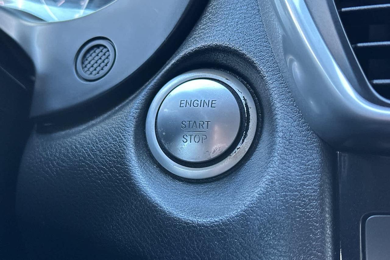 2018 INFINITI QX30 Luxury Roseville CA