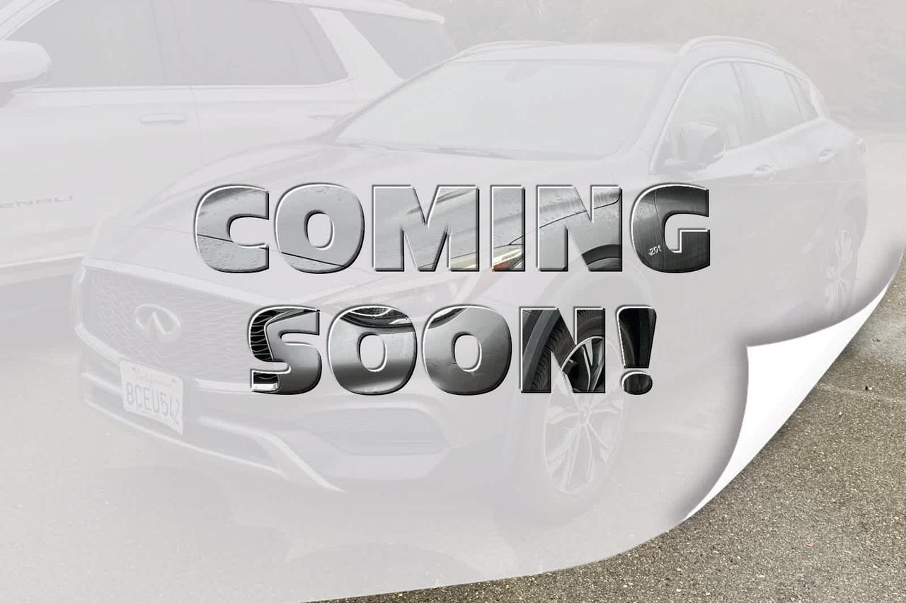 2018 INFINITI QX30 Luxury