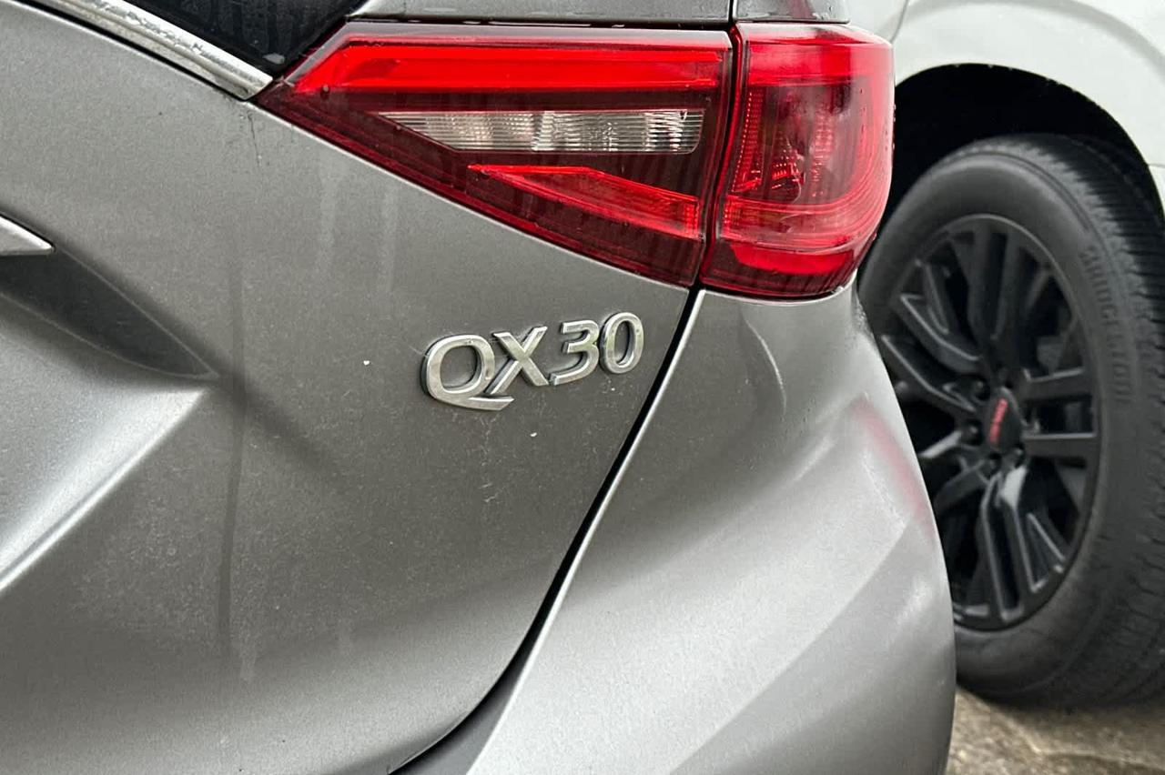 2018 INFINITI QX30 Luxury Roseville CA