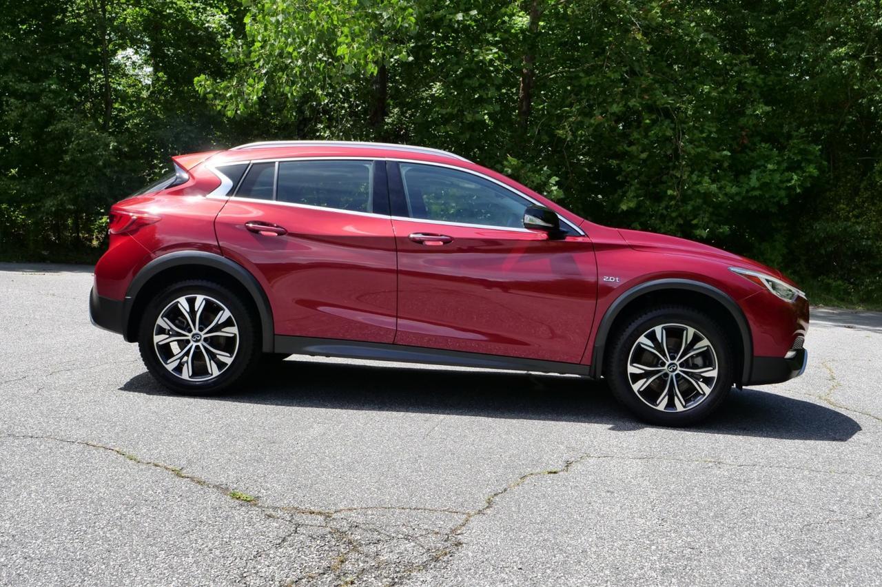 2018 INFINITI QX30 Premium AWD / Pano Sunroof / Heated Front Seats! Lincolnton NC